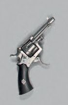null * Petit revolver par Lefaucheux de type Bull Dog, simple et double action, calibre...