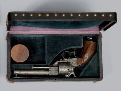 null * Revolver à broche Lefaucheux modèle 1854 premier type, simple action, canon...