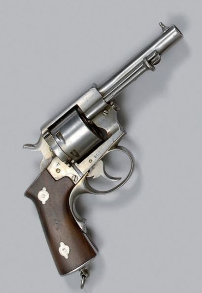 null * Revolver Lefaucheux modèle 1870 de marine, crosse modifiée, à percussion centrale,...