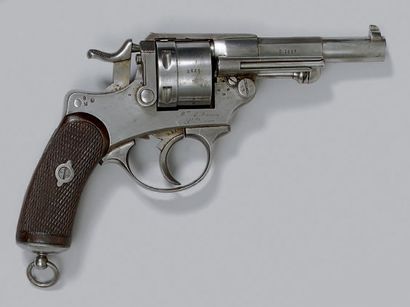 null * Revolver modèle 1873 M de la Manufacture d'armes de Saint-Étienne, simple...