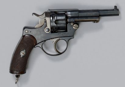null * Revolver modèle 1874 M de la Manufacture d'armes de Saint-Étienne, simple...