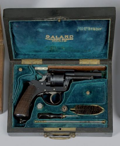 null * Revolver Galand modèle de guerre 1872 dernier type, simple et double action,...