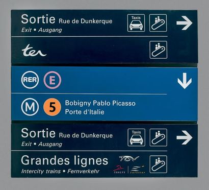 null Ensemble de vingt-neuf plaques de signalétiques de la gare du Nord
Fer émaillé,...