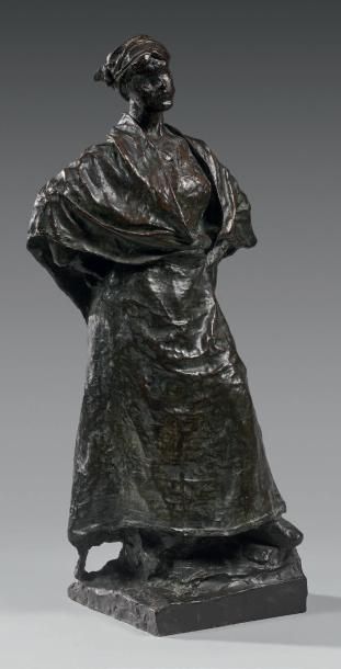 Jean BOUCHER (1870 - 1939) * Femme au châle
Sculpture en bronze, cire perdue, fondeur...