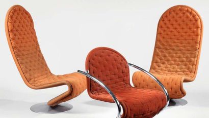 Verner PANTON (1926-1998) Paire de fauteuils série 1,2,3 Tissu orange capitonné sur...