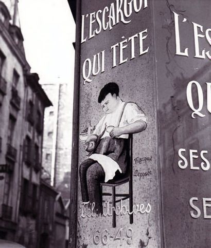 null PAIRE D'ENSEIGNES DU MARCHAND D'ESCARGOTS " LAZARE SUCCESSEURS "
Fer doré, épousant...