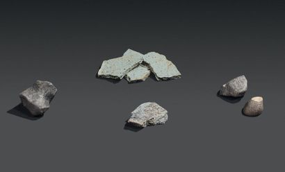 null RÉUNION DE PLUSIEURS CHONDRITES PROVENANT DE CHINE . Trois tranches de météorite...