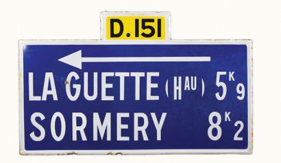 null LA GUETTE - SORMERY Panneau routier émaillé indicateur de direction La Guette...