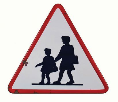 null SCHOOL (EXIT FROM) Enamelled road
sign, indicating a school outing.
Format:...