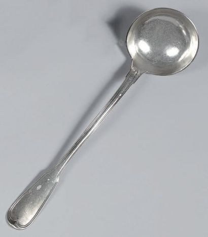 null LOUCHE Argent, modèle à double filet lobé.
Paris, 1819-1838.
Orfèvre: FRANÇOIS...