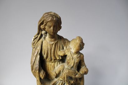 null French school around 1700 "Virgin and Child" Marble statuette, traces of polychromy,...