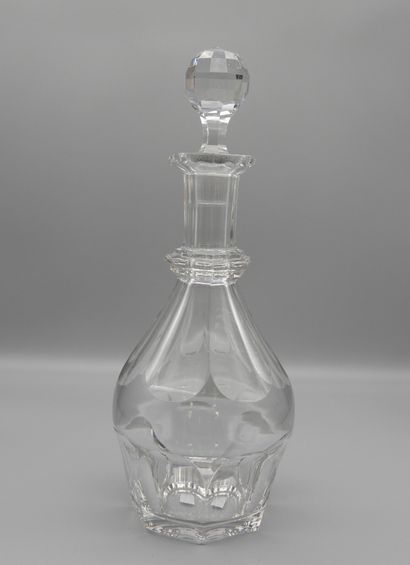 null Baccarat a crystal carafe Harcourt model. Stopper reported. Height 30cm