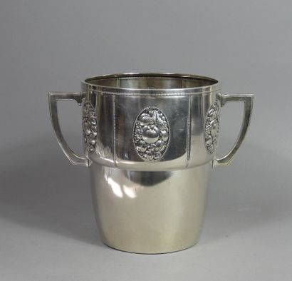 WMF, seau à champagne Art Déco en métal argenté WMF champagne bucket in silver plated...