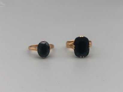 null Two rings in pink gold 750 thousandths and hematite 7.7 g, sizes 57 and 59,...