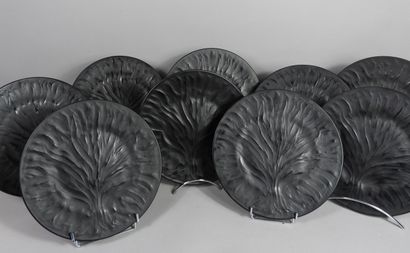 Lalique, neuf assiettes modèle Algue 
LALIQUE France. Algues" model.




Set of 12...