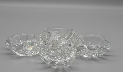 null Four salt shakers or pocket trays in crystal in fomre of shell. Length 10cm