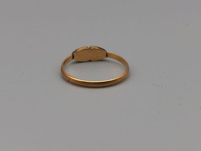 null Ring, yellow gold 750 thousandth set with two milk teeth 1.1 g - Size 53 - Eagle...