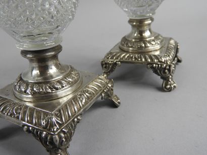 null Pair of mustard pots in cut crystal, silver plated metal mount. XIXth centu...