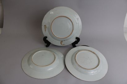 null Chine, Compagnie des Indes, XVIIIe siècle
Lot de trois assiettes en porcelaine,...