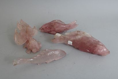 null Chine, XXe siècle
Quatre poissons (poisson-voile et carpes) en quartz rose
(Accident...