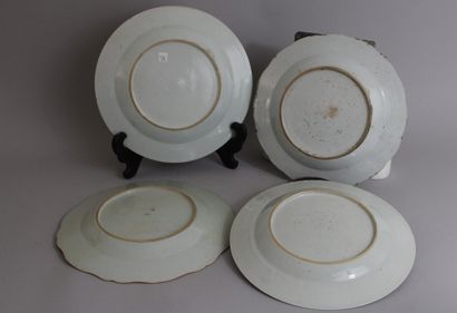 null Chine, Compagnie des Indes, XVIIIe siècle 
Lot de quatre assiettes en porcelaine,...