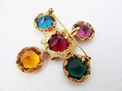 null YVES SAINT LAURENT Gold-plated metal
pendant brooch in a quadrilobal shape decorated...