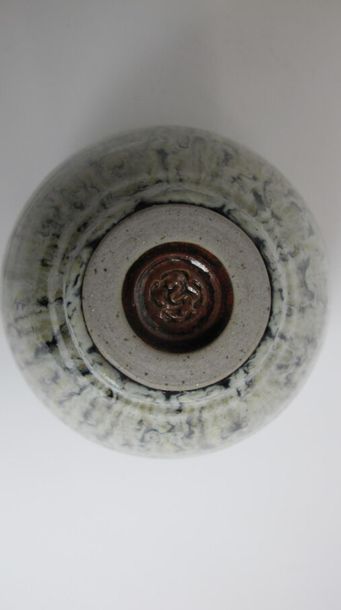 null GROUITCH Leïlah (born 1945) Ovoid stoneware 
vase with white, green and brown...