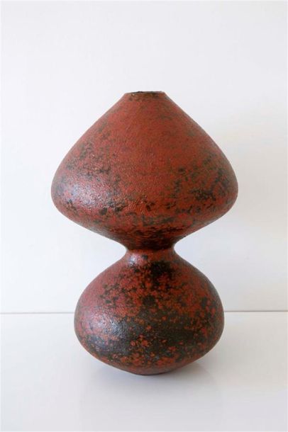 null DEBRIL Claire (née en 1927) 
Vase à double renflement en terre cuite à décor...