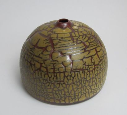 null GROUITCH Leïlah (b. 1945) Semi-spherical stoneware
vase decorated with large...