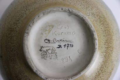 null CATTEAU Charles (1880-1966) & KERAMIS
Vase boule sur talon et col cylindrique...