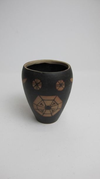 null VILOTTE Etienne (1881-1957) - CIBOURE
Vase ovoïde en grès émaillé à décor tournant...