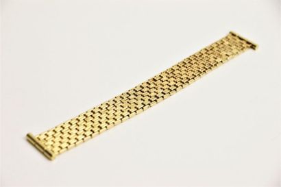 null BOUCHERON
Bracelet de montre modèle "reflet" en or jaune 750°/°°, les attaches...