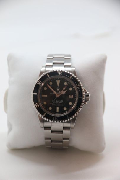 null ROLEX
Montre Rolex Oyster Perpetual  Date Sea Dweller réf 1665
Montre bracelet...