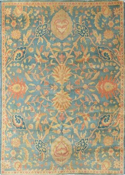 null Original and large Mahal (Iran) circa 1975/80
Wool velvet on cotton 
foundations...