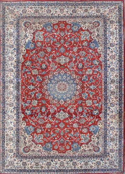 null Exceptional, important and fine Esfahan (Iran) circa 1975 Shah
's time Lambswool...