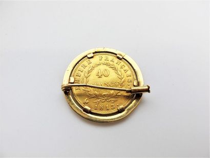 null FRANCE
Napoleon 40 Francs Gold, year 1815 mounted as a brooch.
Weight: 12,80...