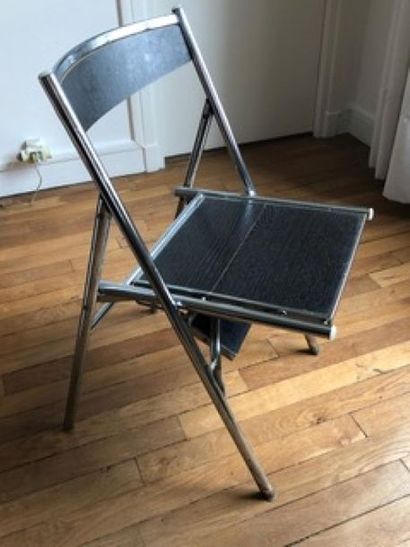 Foldable kitchen chair convertible into a...