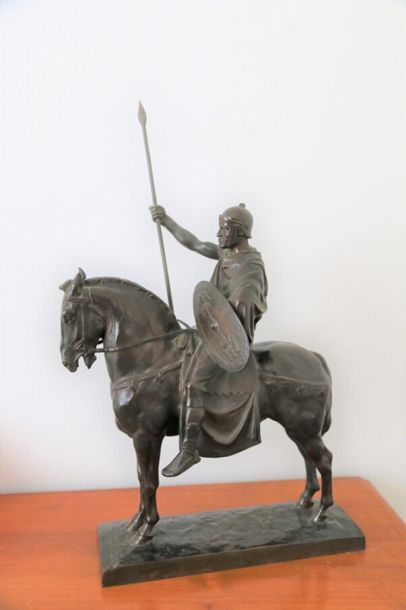 null Emmanuel FREMIET (1824-1910)
Cavalier romain. 
Groupe en bronze patiné marron,...