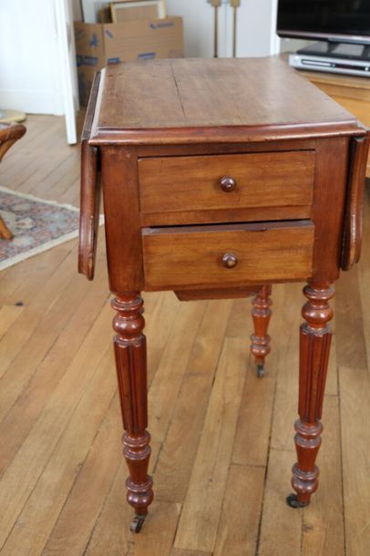 null Bathroom table in natural wood with two tilting tops opening by a door and two...