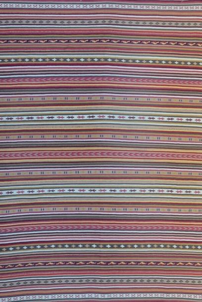 null ORIGINAL KILIM CICIM (djajim) vers 1965 ( Turquie )
Techniques de la tapisserie,...