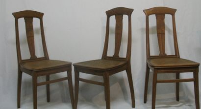 Trois chaises en chêne « Art and Craft »...