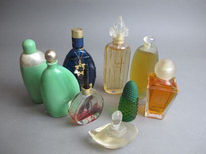 null Various perfumers
Batch including 9 bottles : 100ml of eau de toilette Jacques...