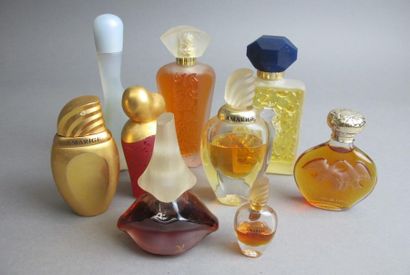 null Divers parfumeurs
Lot comprenant 8 flacons : 15 ml "Air du temps" Nina Ricci,...