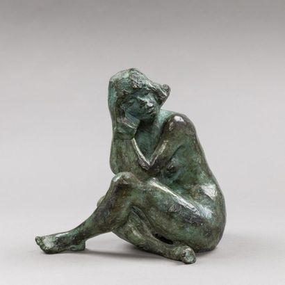 null Marie-Josèphe BOURRON (1931-2012)
Femme nue assise, sculpture en bronze à patine...