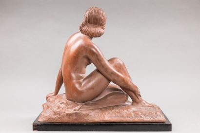 null Dimitri CHIPARUS (1886-1947)
Le modèle, sculpture en terre cuite signée sur...