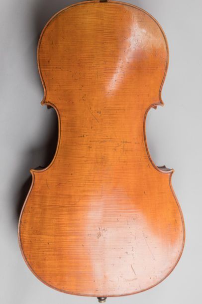 null Beautiful "old Mirecourt" French cello, circa 1820. 
Bears an apocryphal label...