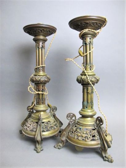 null Pair of torches in the neo-gothic style, mounted in lamp, bronze, tripod base...