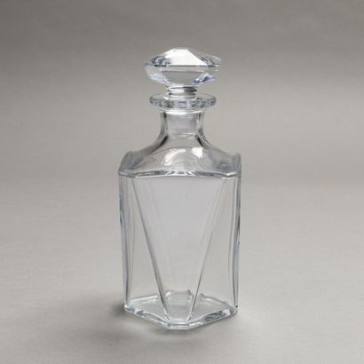 null BACCARAT
Cognac decanter in cut crystal, "cordon bleu" model for JF Martel.
Seal...