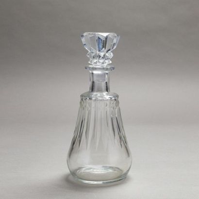 null BACCARAT
Cut crystal bottle model "Napoleon"
Stamp of the house Baccarat.
H....