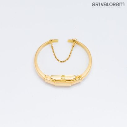 null ESKA Suisse
Montre-bracelet de dame en or jaune 750°/°° , cadran rectangulaire...